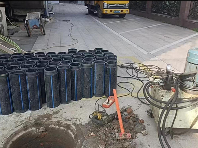 瓮安PE置换管厂家 DN315置换管 非开挖管短管置换